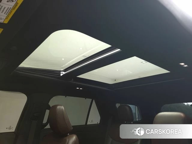 Ford Explorer 6th Generation 2021 Белый из Кореи, фото 2