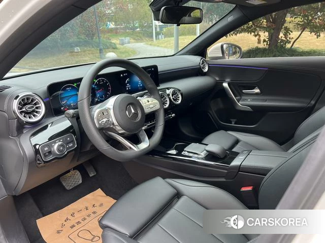 Mercedes-Benz Class A 2022 Белый из Китая, фото 2
