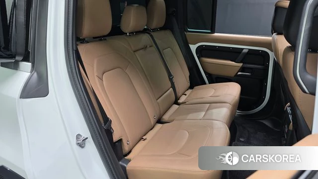 Land Rover Defender (L663) 2025 Белый из Кореи, фото 2