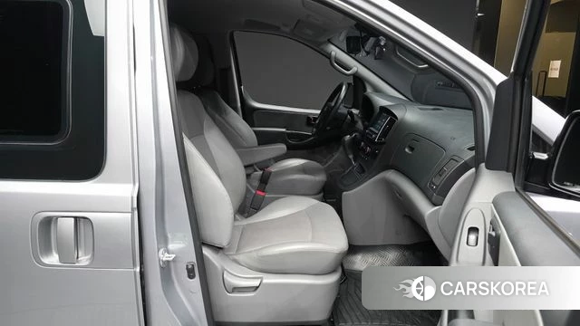 Hyundai The New Grand Starex 2020 Серебристо-серый из Кореи, фото 2