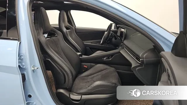 Hyundai The New Avante (CN7) 2024 Небесно-голубой из Кореи, фото 2