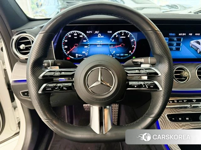 Mercedes-Benz E-Class W213 2021 Белый из Кореи, фото 2