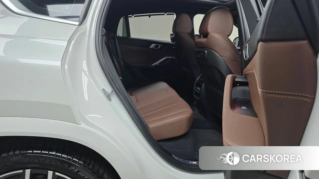 BMW X6 (G06) 2021 Белый из Кореи, фото 2