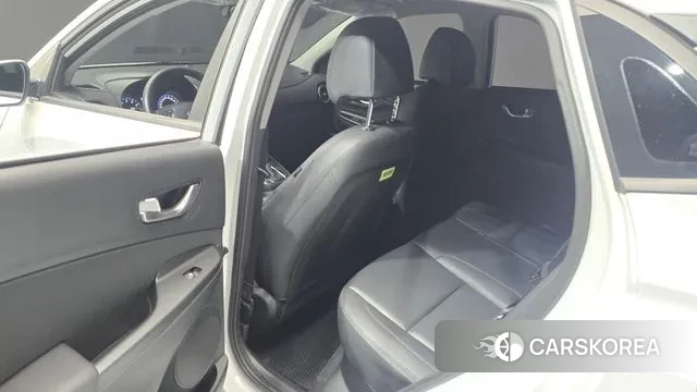 Hyundai The New Kona 2021 Белый из Кореи, фото 2