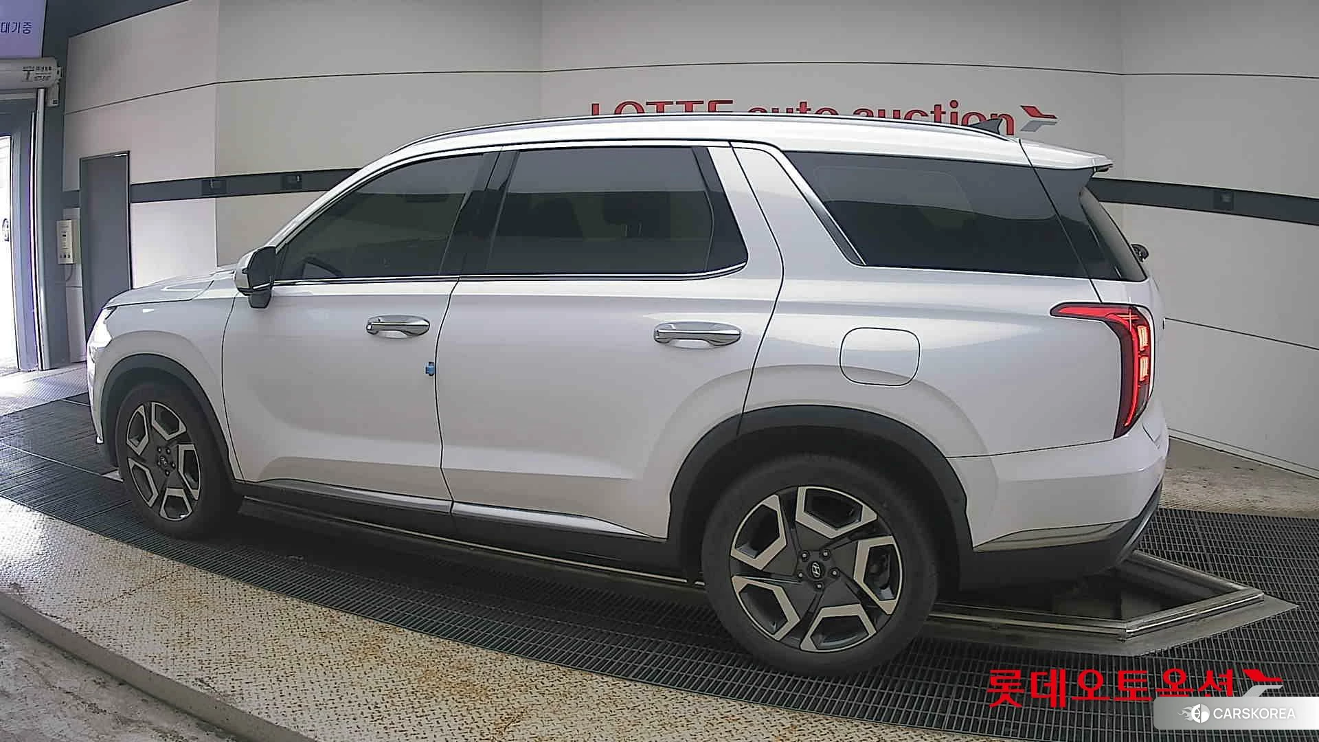 Hyundai Palisade 2023 Белый из Кореи, фото 2