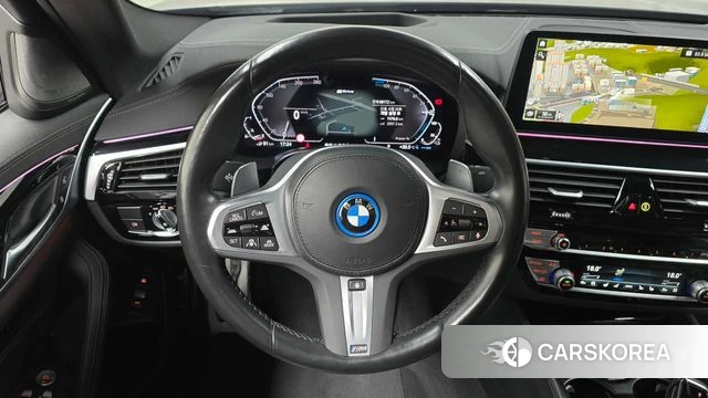 BMW 5 Series (G30) 2022 Черный из Кореи, фото 2