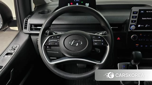Hyundai Staria 2023 Серебряный из Кореи, фото 2