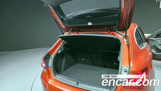 BMW 1 Series (F40) id 2733301 из Кореи 2