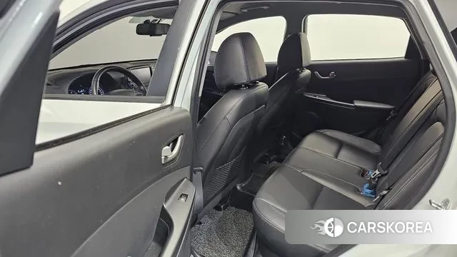 Hyundai Kona 2018 Белый из Кореи, фото 2