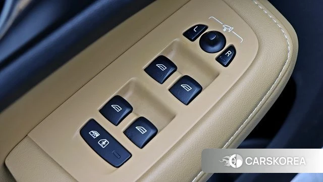 Volvo V60 Cross-Country 2nd Generation 2020 Серый из Кореи, фото 2