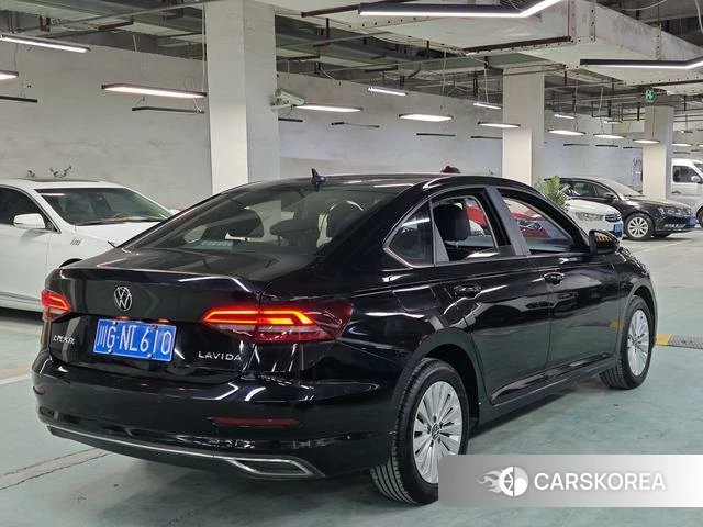 Volkswagen Lavida 2021 Черный из Китая, фото 2