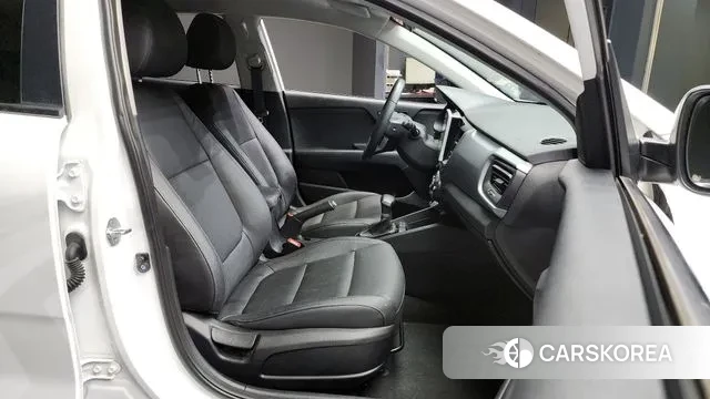 Kia Stonic 2019 Белый из Кореи, фото 2