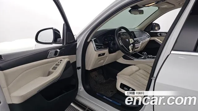 BMW X7 (G07) 2021 Белый из Кореи, фото 2