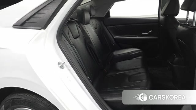 Hyundai Avante (CN7) 2021 Белый из Кореи, фото 2