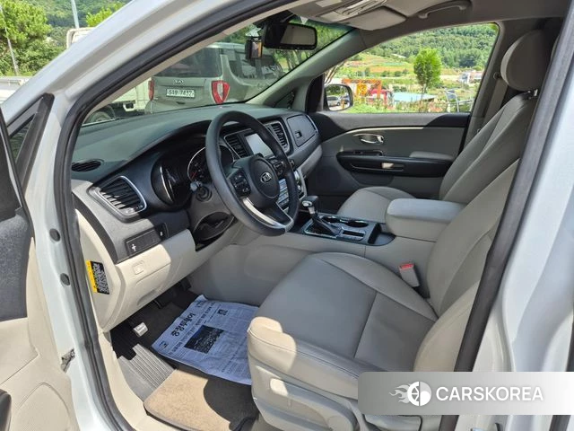 Kia The New Carnival 2019 Серебряный из Кореи, фото 2