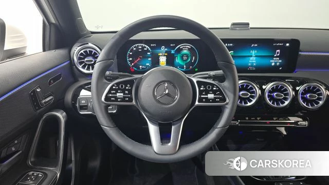 Mercedes-Benz A-Class W177 2021 Белый из Кореи, фото 2