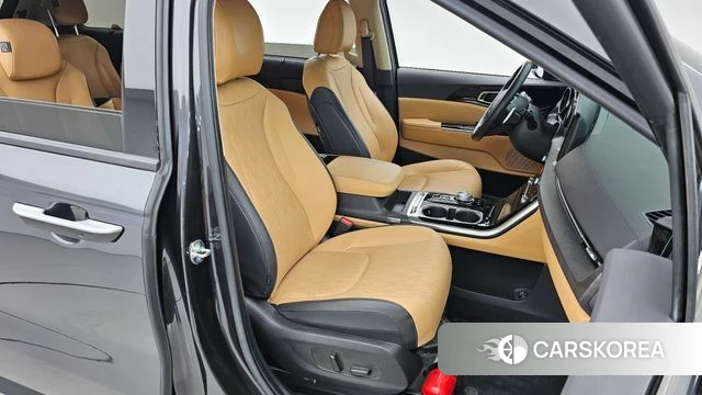 Kia Carnival 4th generation 2023 Серый из Кореи, фото 2