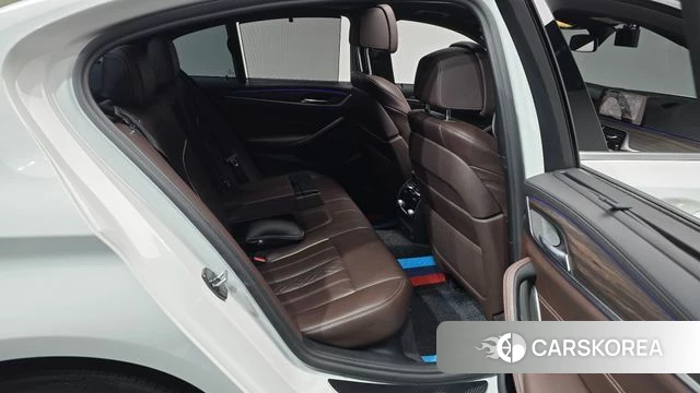 BMW 5 Series (G30) 2020 Белый из Кореи, фото 2