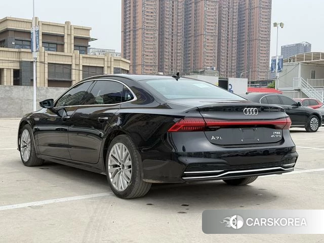 Audi A7L 2023 Черный из Китая, фото 2