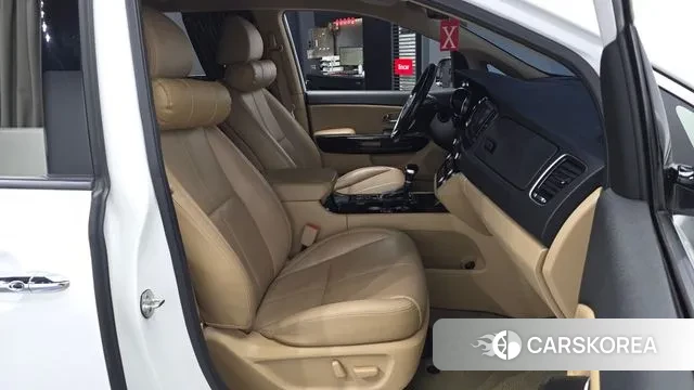 Kia The New Carnival 2018 Белый из Кореи, фото 2