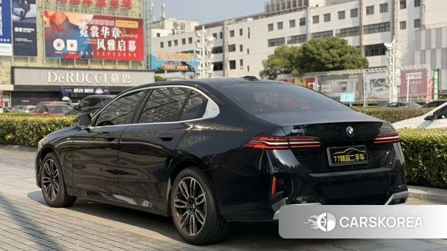 BMW 5 series 2024 Черный из Китая, фото 2