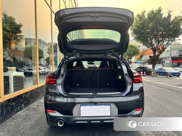 BMW X2 2022 Черный из Китая, фото 2