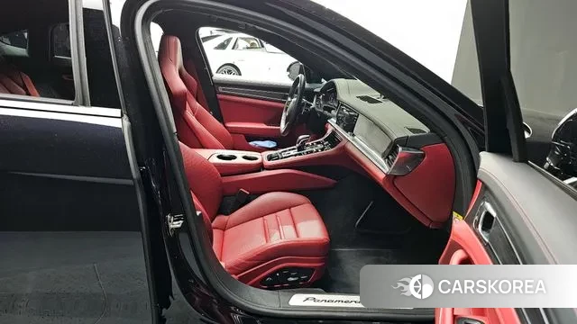 Porsche Panamera (971) 2023 Черный из Кореи, фото 2