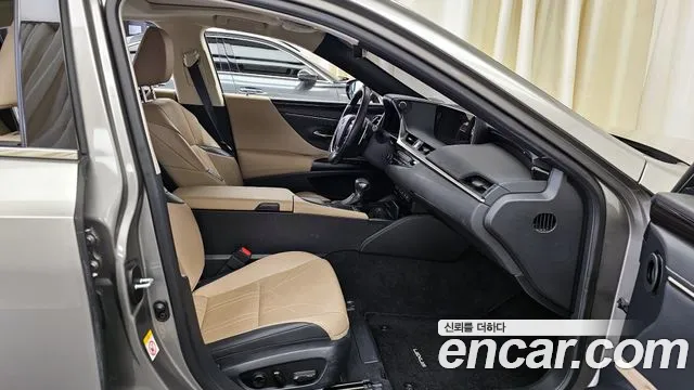 Lexus ES300h 7th generation id 2700695 из Кореи 2