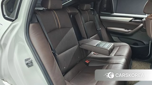 BMW X4 (F26) 2018 Белый из Кореи, фото 2