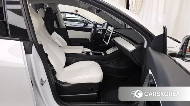 Tesla Model Y 2022 Белый из Кореи, фото 2