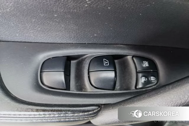 Nissan Qijun 2022 Белый из Китая, фото 2