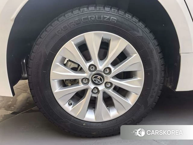 Toyota Corolla 2023 Белый из Китая, фото 2