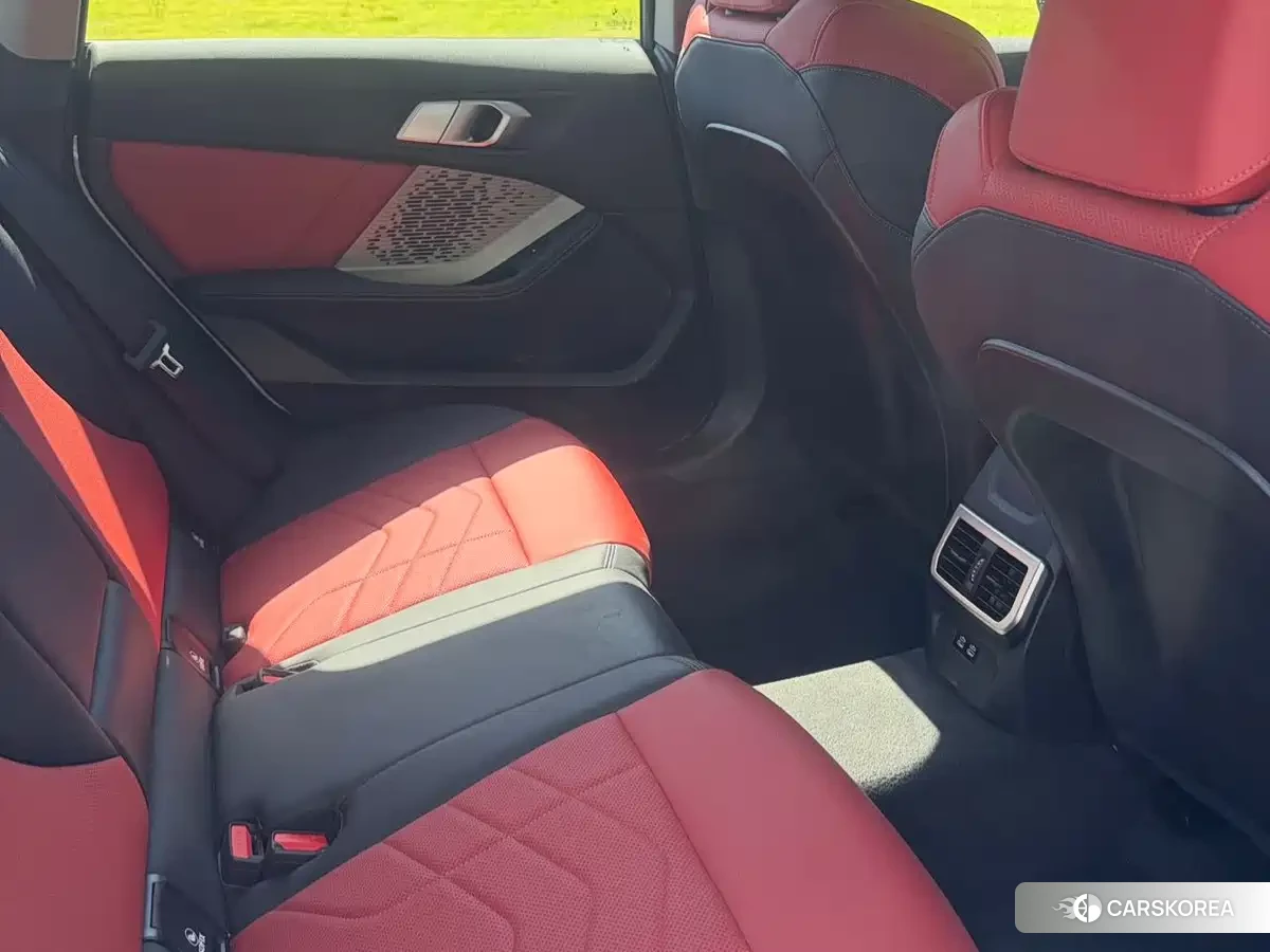 BMW 2 series 2025 Черный из Китая, фото 2
