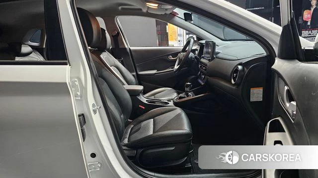 Hyundai The New Kona Hybrid 2023 Белый из Кореи, фото 2