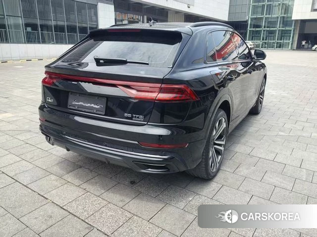 Audi Q8 2021 Черный из Китая, фото 2