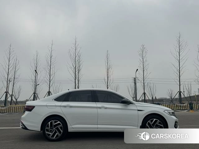 Volkswagen Sagitar 2023 Белый из Китая, фото 2