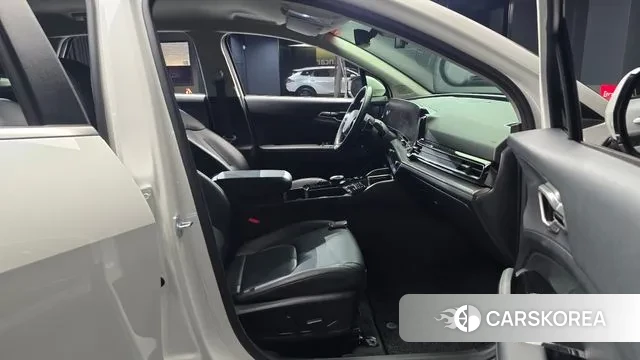 Kia Sportage 5th Generation 2022 Белый из Кореи, фото 2