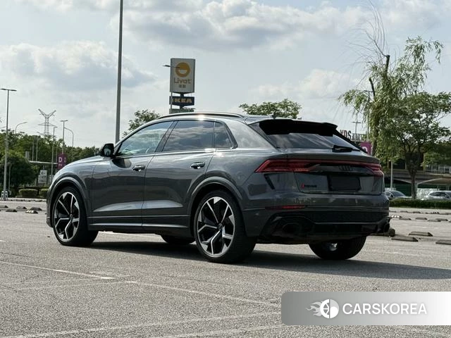 Audi RS Q8 2021 Темно-серый из Китая, фото 2