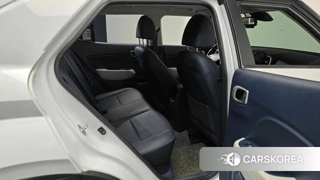 Hyundai Venue 2022 Белый из Кореи, фото 2