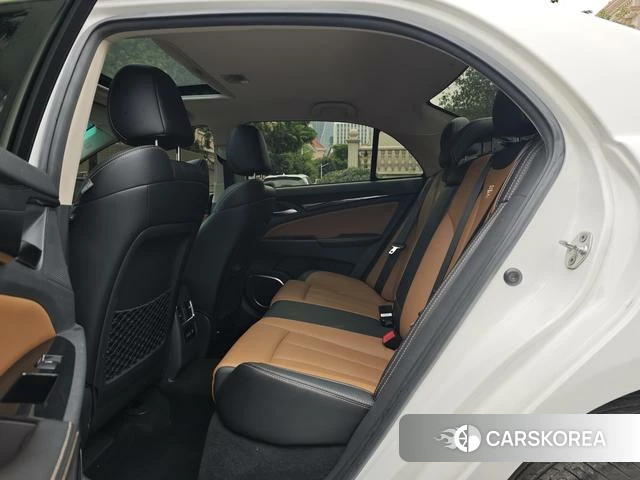 BYD Qin DM 2018 Белый из Китая, фото 2
