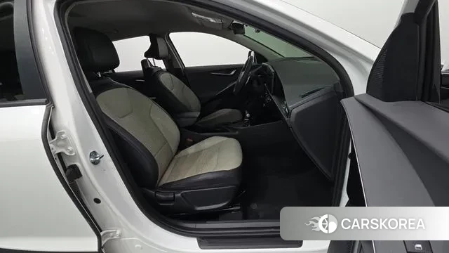 Kia Di Ol Nu Niro 2022 Белый из Кореи, фото 2