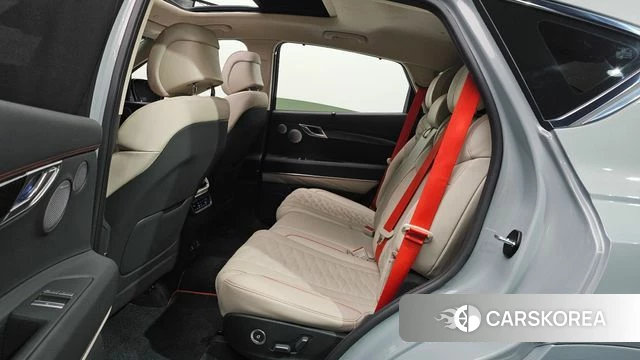 Genesis GV80 Coupe 2025 Светло-серебряный цвет из Кореи, фото 2