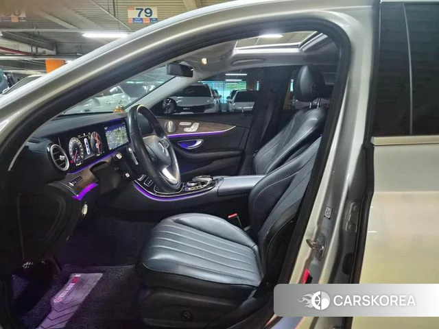 Mercedes-Benz E-Class W213 2018 Серебряный из Кореи, фото 2