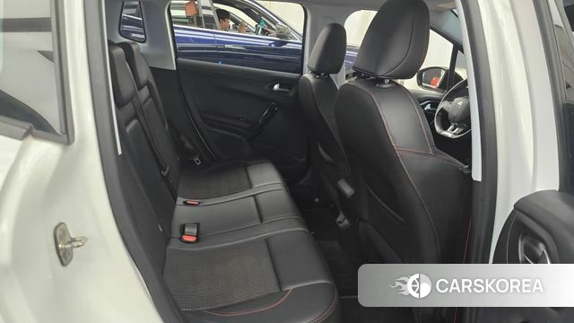 Peugeot 2008 2018 Белый из Кореи, фото 2