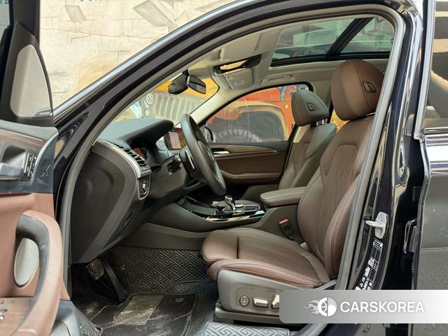 BMW X3 2022 Черный из Китая, фото 2