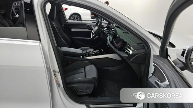 Audi A5 (B10) 2025 Белый из Кореи, фото 2