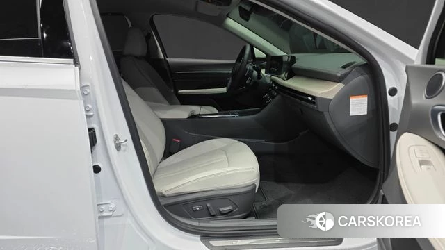 Hyundai Sonata D Edge Hybrid (DN8) 2026 Белый из Кореи, фото 2