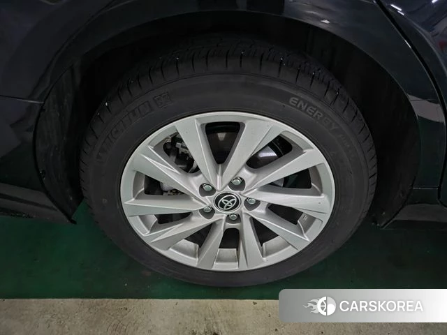 Toyota Camry (XV70) 2024 Черный из Кореи, фото 2