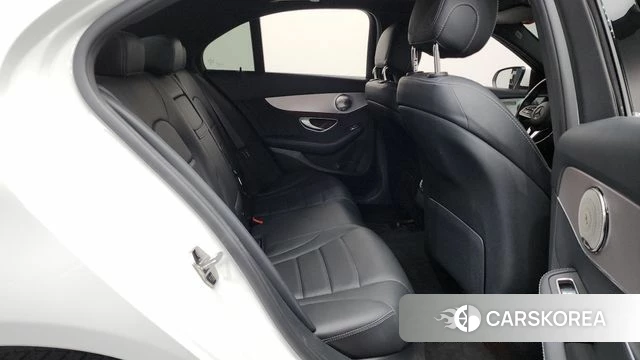 Mercedes-Benz C-Class W205 2020 Белый из Кореи, фото 2