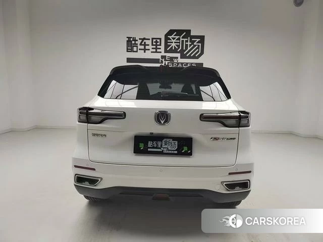 Chang'an CS55 PLUS 2023 Белый из Китая, фото 2